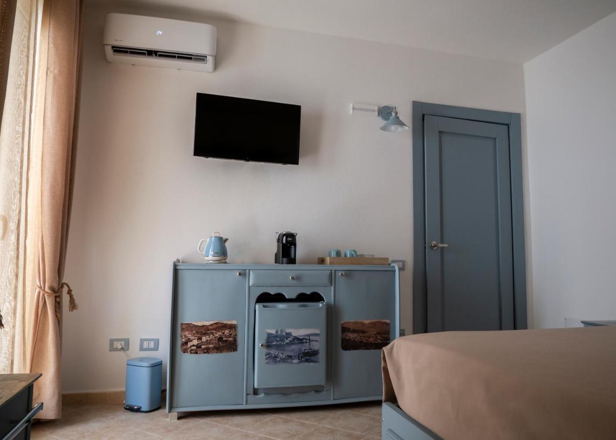 Hotel Domo Anna à Villasimius Extérieur photo
