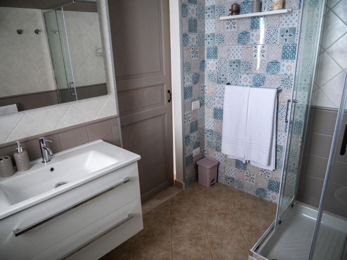 Hotel Domo Anna à Villasimius Extérieur photo