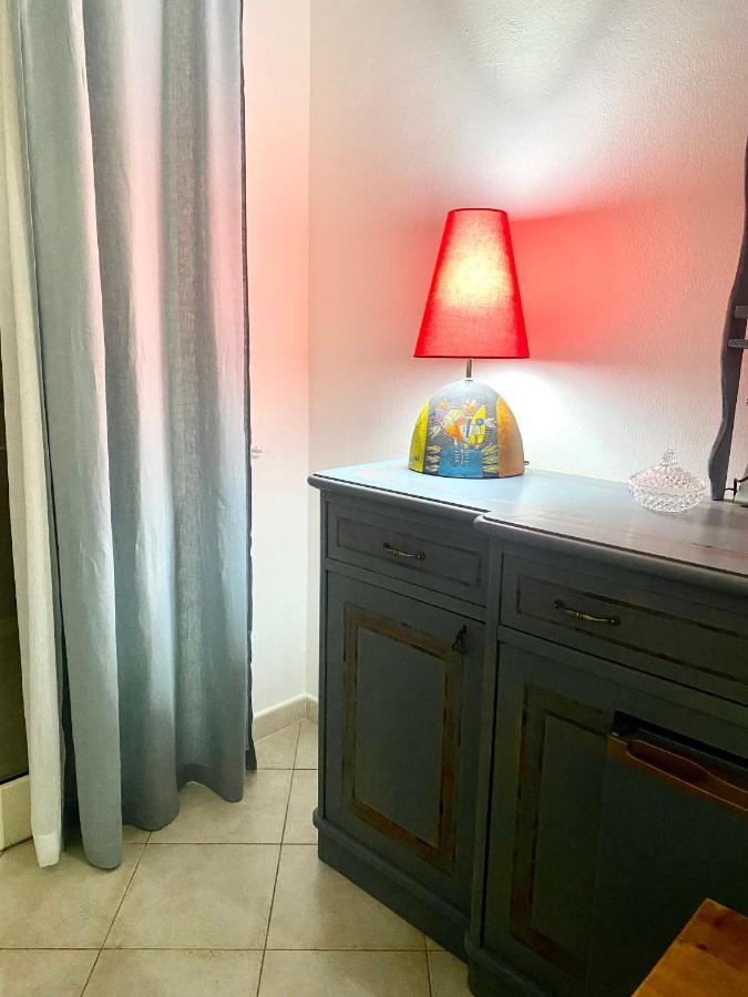 Hotel Domo Anna à Villasimius Extérieur photo