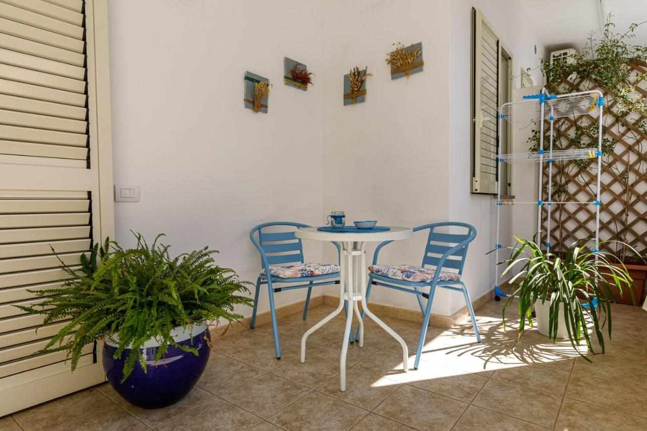 Hotel Domo Anna à Villasimius Extérieur photo